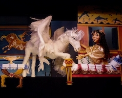 Ariadne en Pegasus | Nederlands Marionettentheater